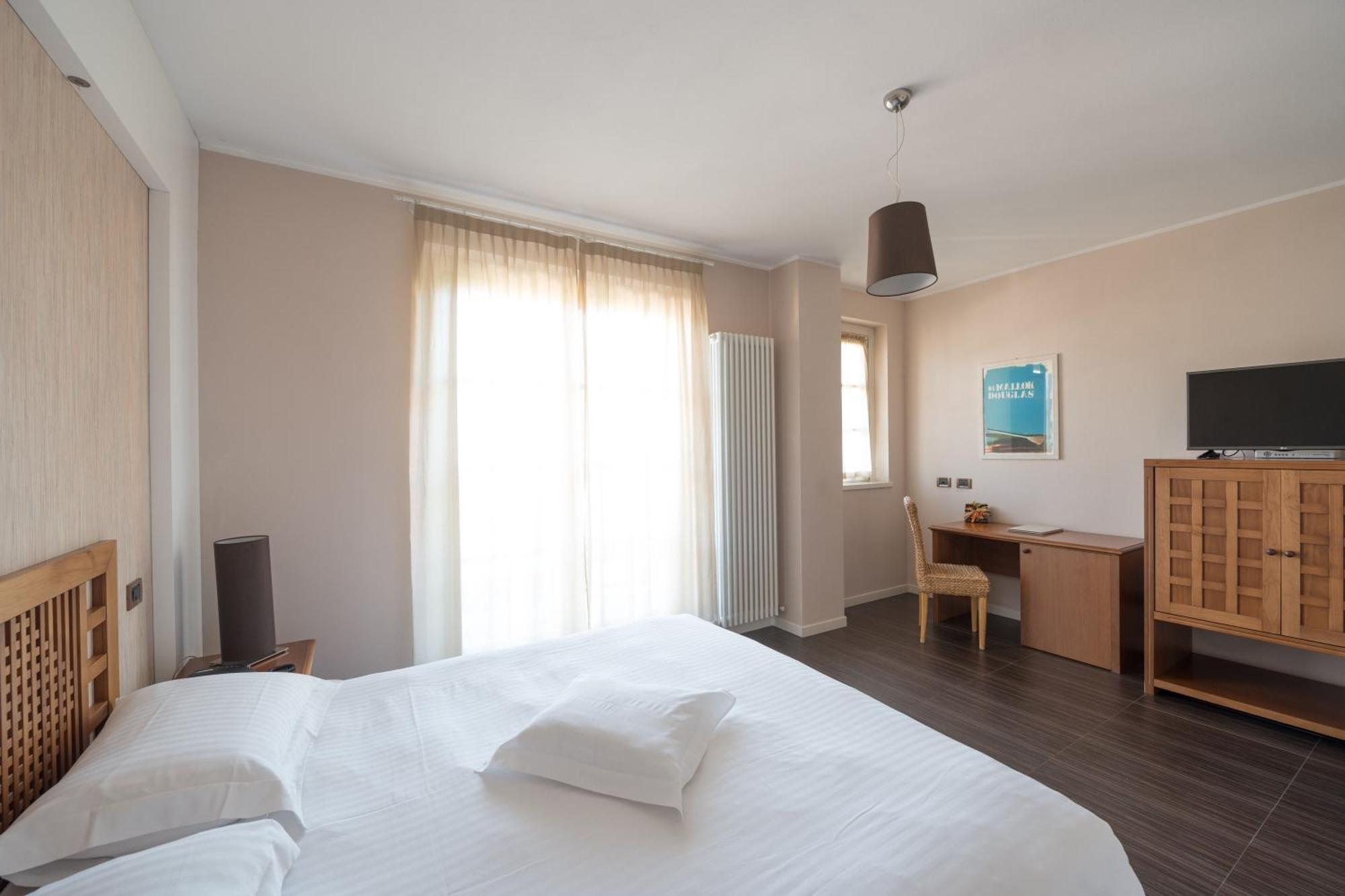T'Ami Hotel Resort Spa Selvino Room photo