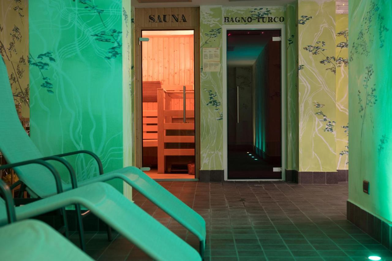 T'Ami Hotel Resort Spa Selvino Exterior photo